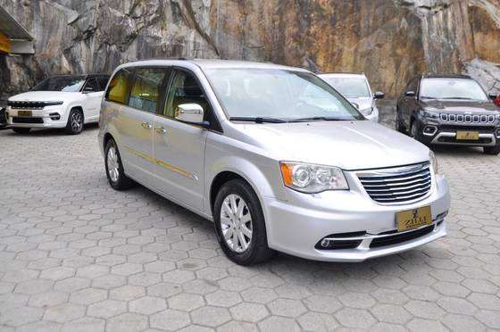 CHRYSLER TOWN & COUNTRY 3.6 LIMITED V6 24V GASOLINA 4P AUTOMÁTICO CHRYSLER TOWN & COUNTRY 3.6 LIMITED V6 24V GASOLINA 4P AUTOMÁTICO